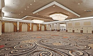 The Brock Niagara Falls Fallsview, Tapestry by Hilton