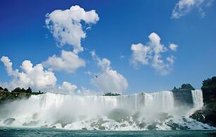 The Brock Niagara Falls Fallsview, Tapestry by Hilton