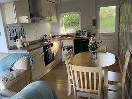 Crib Goch Cozy Dog-friendly Cabin Retreat