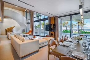 All Inclusive Luxury: Private Beachfront Paradise