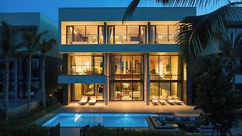 Elegant Retreat for Discerning Travelers