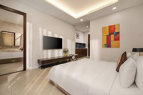 8BR Beachfront Eden: Luxury Events & Getaways