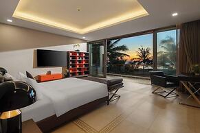 8BR Beachfront Eden: Luxury Events & Getaways