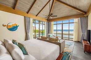 Luxe 5BR Villa: Beachfront Breakfast Pool