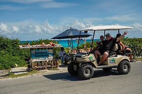 Villas Eclipse by Andiani Travel