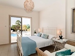 Sunset Villa Retreat in Agios Georgios