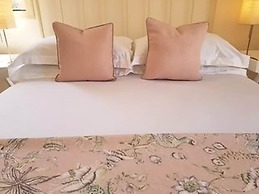 Sunset Villa Retreat in Agios Georgios
