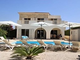 Sunset Villa Retreat in Agios Georgios