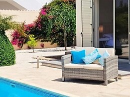 Sunset Villa Retreat in Agios Georgios