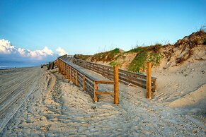 Cart-friendly Boardwalk to the Beach Private Pool Firepit Pond Views B