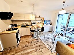 Lovely 1 bedroom flat with terrace