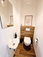 Lovely 1 bedroom flat with terrace