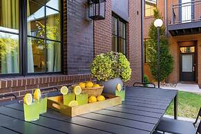 The Magnolia 2 by Avantstay Germantown Balcony