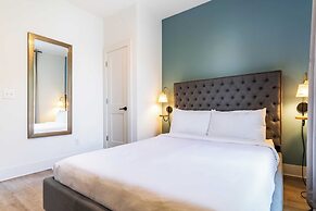 The Magnolia 2 by Avantstay Germantown Balcony