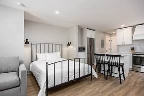 Minutes From Downtown Broadway The Nomad 4