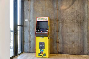 916 Main 12 Unit Buyout - 30bdrs Prvt Two Floors