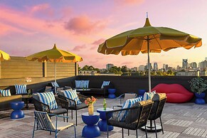 916 Main 12 Unit Buyout - 30bdrs Prvt Two Floors