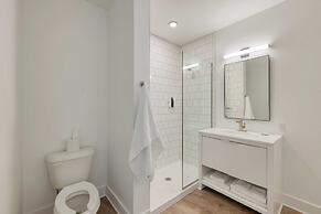 916 Main 12 Unit Buyout - 30bdrs Prvt Two Floors