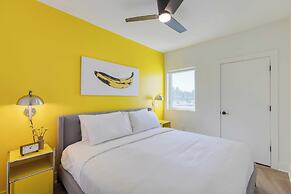 916 Main 12 Unit Buyout - 30bdrs Prvt Two Floors