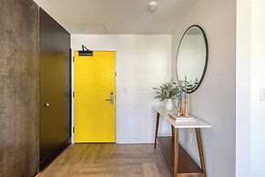 916 Main 12 Unit Buyout - 30bdrs Prvt Two Floors