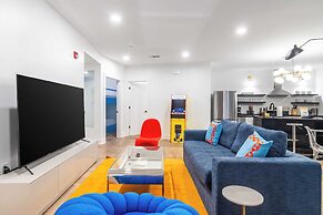 916 Main 12 Unit Buyout - 30bdrs Prvt Two Floors