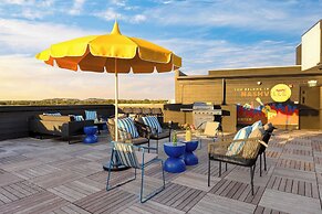 916 Main 12 Unit Buyout - 30bdrs Prvt Two Floors