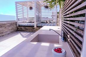 Newport House by Casago