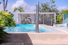 Newport House by Casago