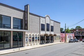 The Nomad 8BR Buyout 32 Guests in Hillsboro