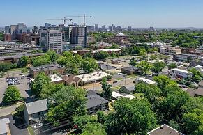 The Nomad 8BR Buyout 32 Guests in Hillsboro