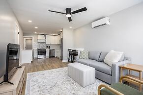 The Nomad 8BR Buyout 32 Guests in Hillsboro