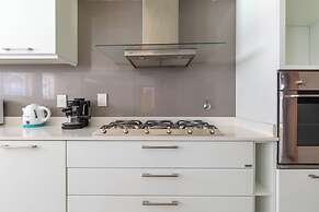 FLIPHAUS Wine Country Mansion 27pax