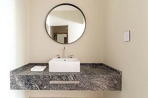 FLIPHAUS Wine Country Mansion 27pax