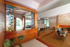 FLIPHAUS Wine Country Mansion 27pax