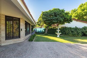 FLIPHAUS Wine Country Mansion 27pax