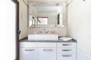 FLIPHAUS Wine Country Mansion 27pax