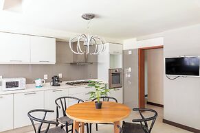 FLIPHAUS Wine Country Mansion 27pax