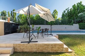 FLIPHAUS Wine Country Mansion 27pax