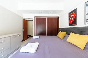 FLIPHAUS Wine Country Mansion 27pax