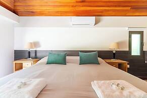 FLIPHAUS Wine Country Mansion 27pax