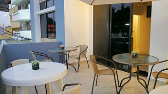 Park View Hostel & Suites