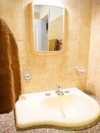 Park View Hostel & Suites