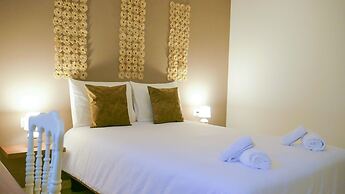 Park View Hostel & Suites