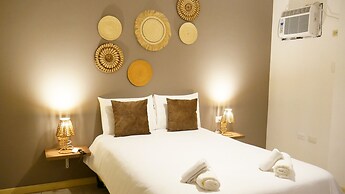 Park View Hostel & Suites