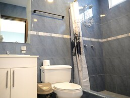 Park View Hostel & Suites