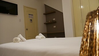 Park View Hostel & Suites