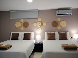 Park View Hostel & Suites