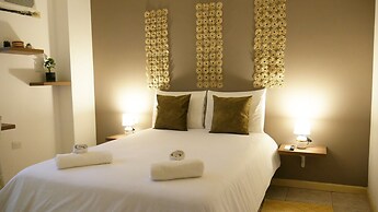 Park View Hostel & Suites