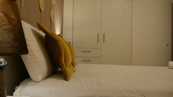 Park View Hostel & Suites