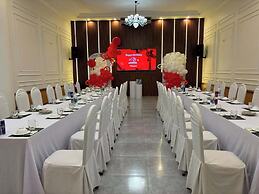 Doi Ngoai Bien Phong SPA Hotel